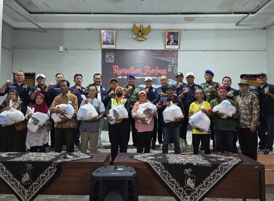 Tebar Berkah Ramadan, JK One Chapter Jogja Bagikan Ribuan Nasi Box dan Sembako