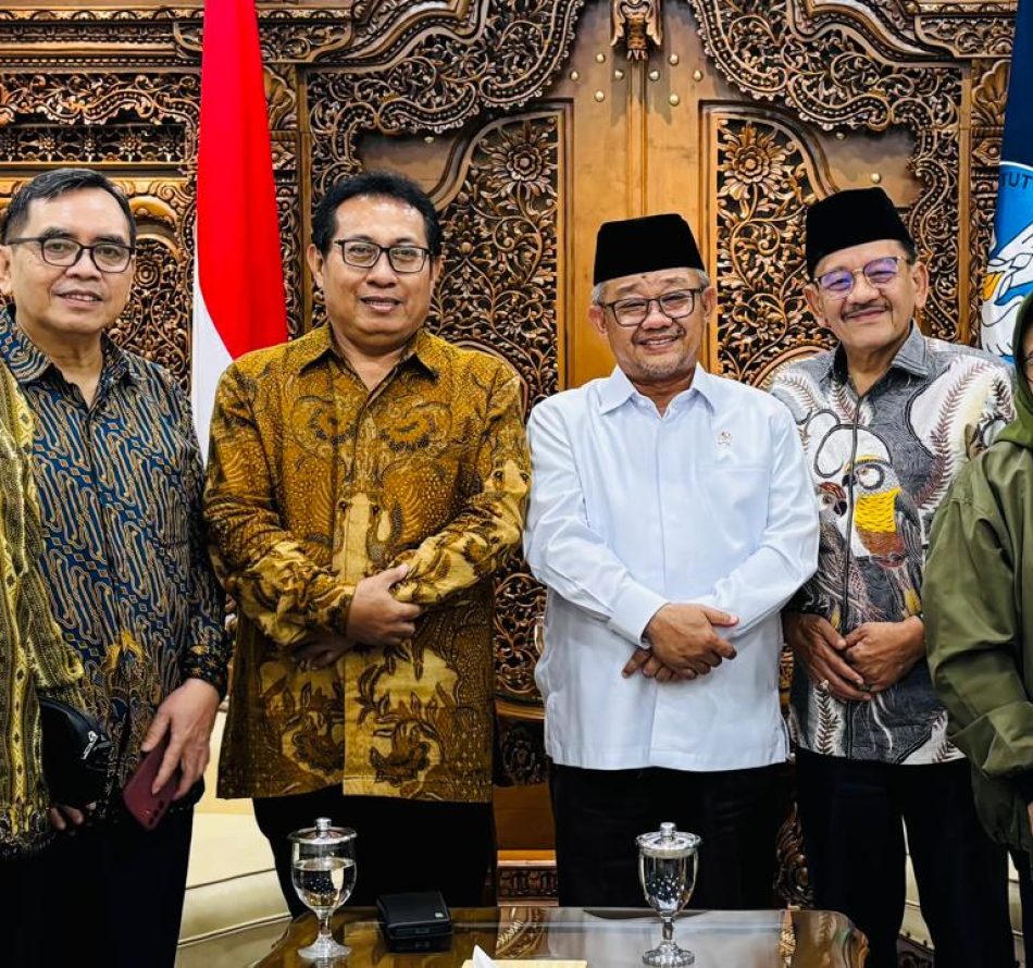 Ketum Firdaus Bersama Pengurus SMSI Pusat Audiensi dengan Mendikdasmen Abdul Mu’ti
