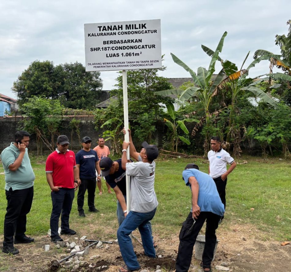 Pemkal Condongcatur Pasang Papan Penanda Aset Tanah Desa