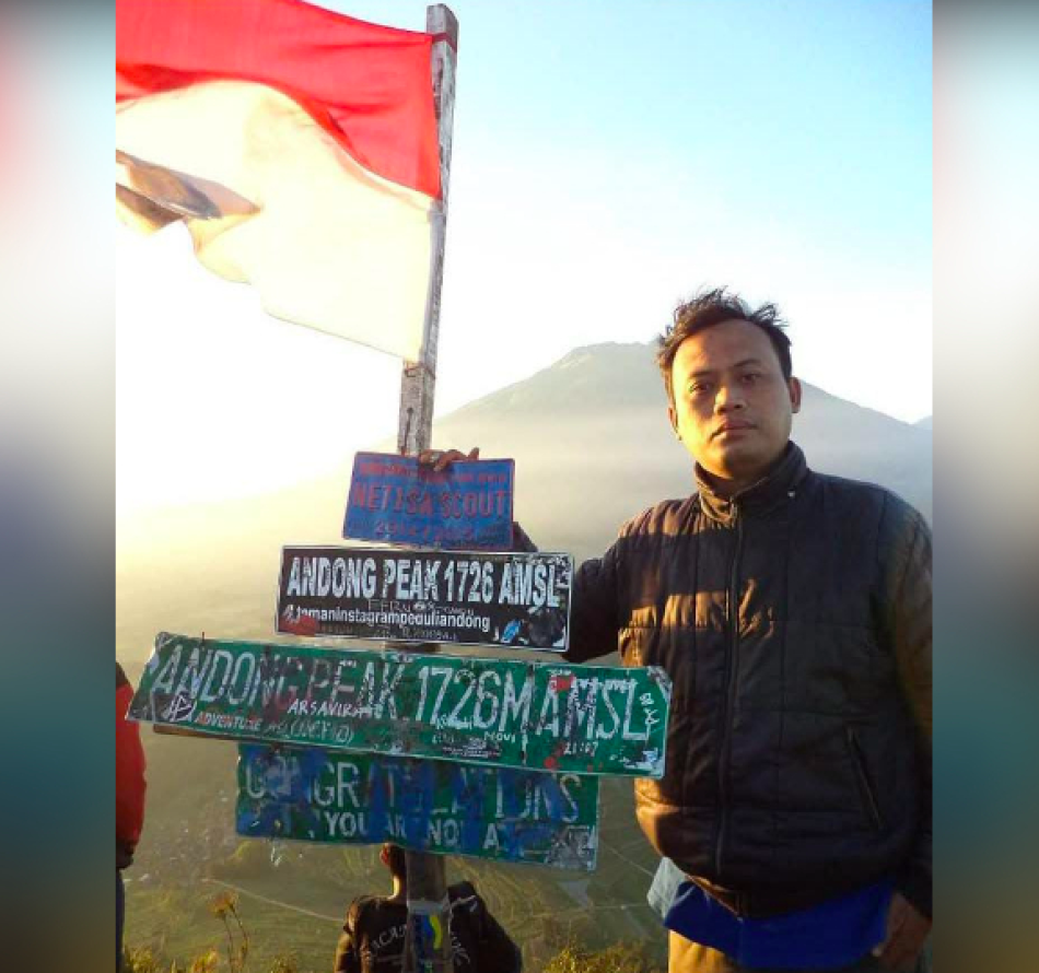 Mendaki Gunung, Menapaki Puncak Sukses Kehidupan
