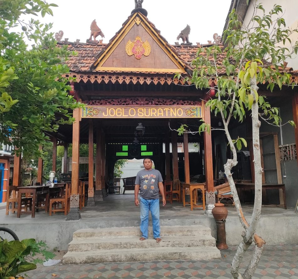 Joglo Suratno, Tampak Kontras di Antara Bangunan Modern