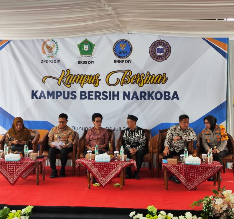 Sosialisasi Kampus Bersih Narkoba di UGK