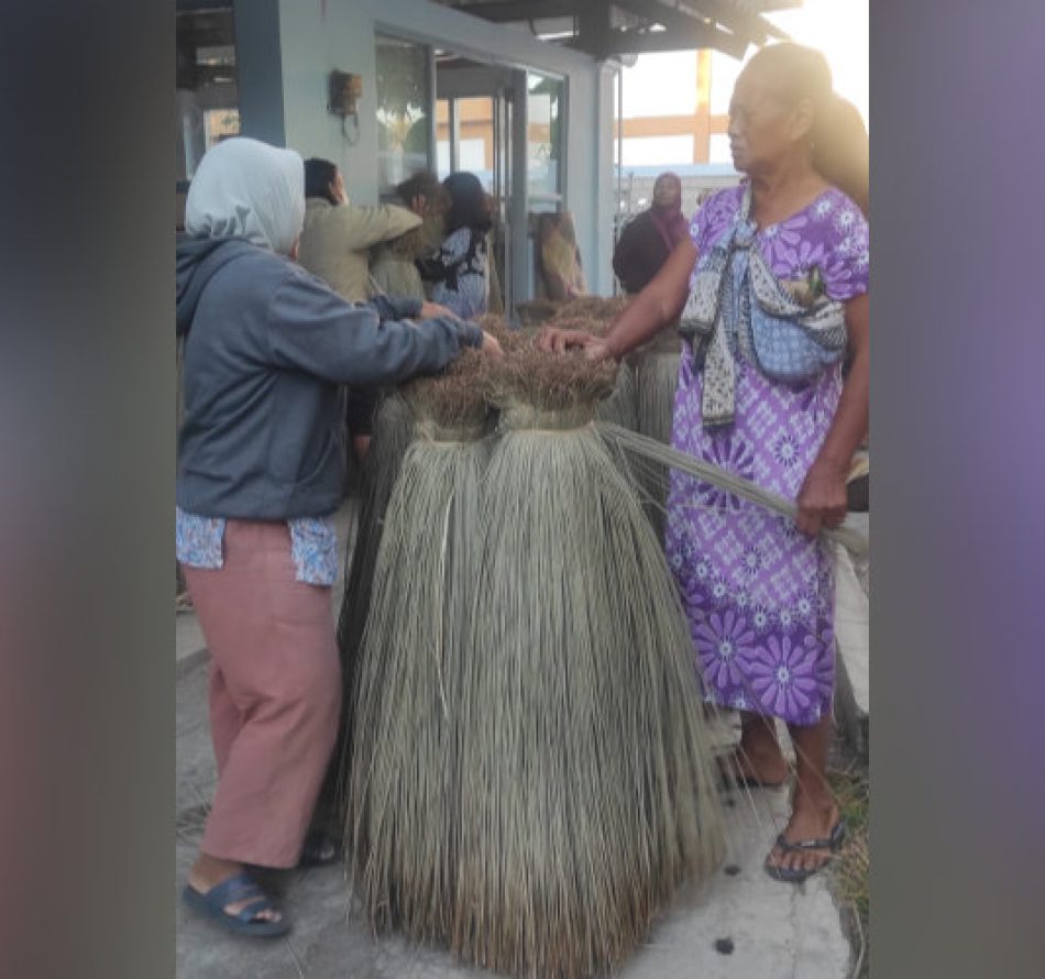 Bisnis Serat dan Tikar Mendong Terpinggirkan di Pasar Kebon Agung Minggir