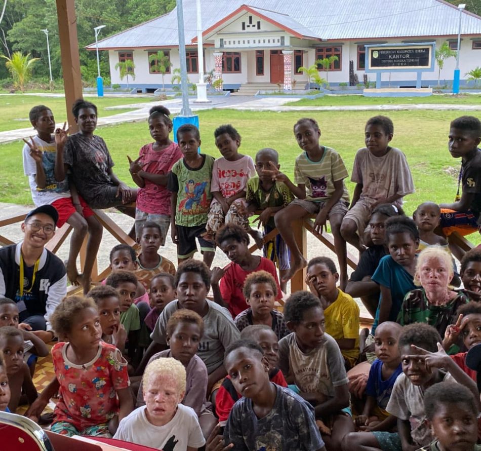 Cerita dari Atuka, Bertahan di Tengah Keterbatasan