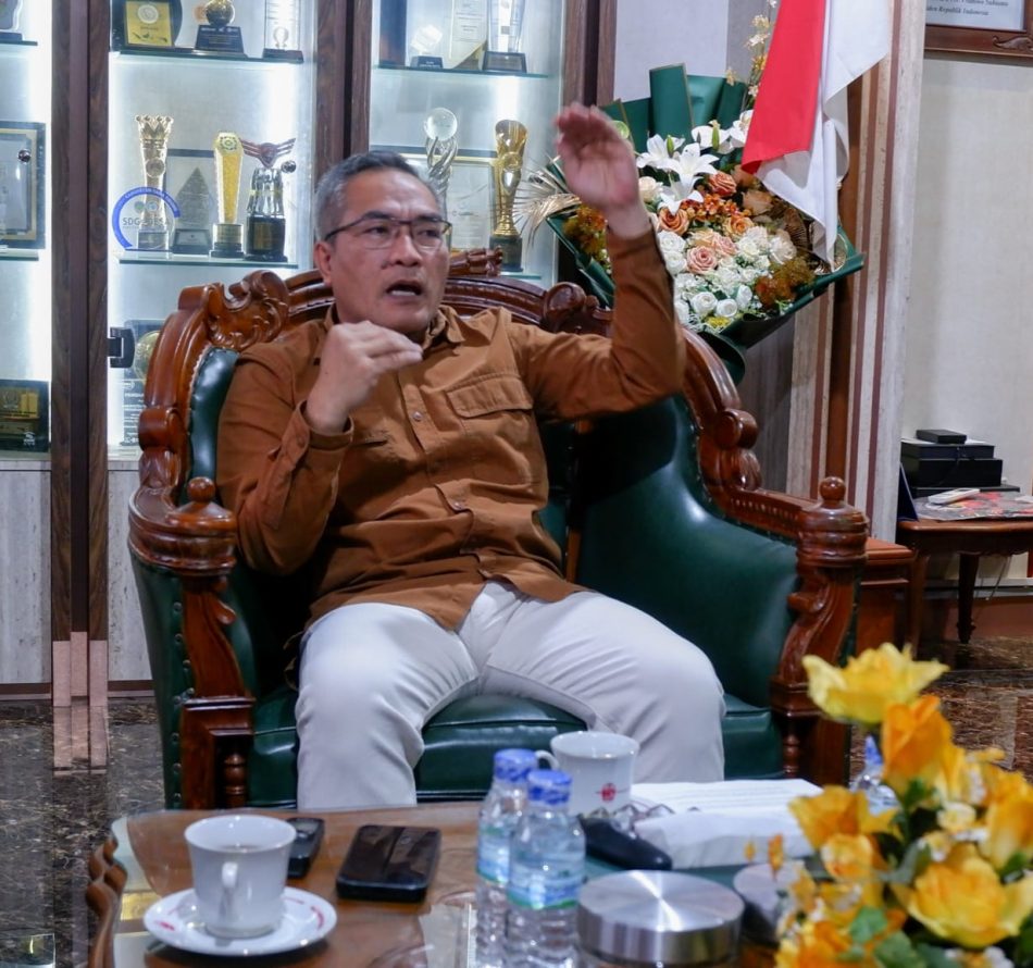 WAWANCARA KHUSUS DENGAN BUPATI BANTUL H. ABDUL HALIM MUSLIH (1)