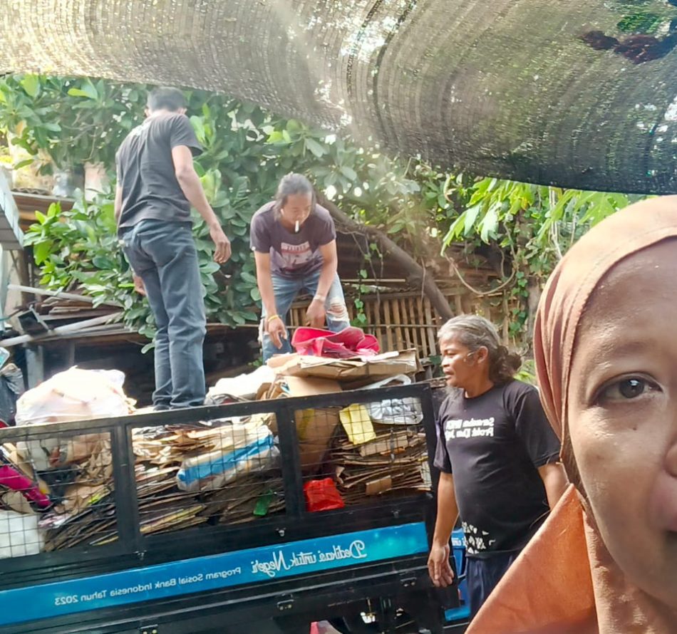 Bank Sampah “Ngudi Berkah” Membantu Perekonomian Warga Minggiran