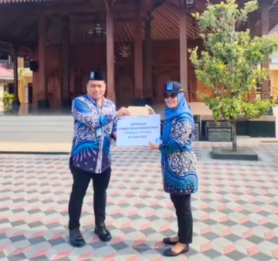 Pemkal Condongcatur Memberi Apresiasi Kepada Padukuhan Manukan