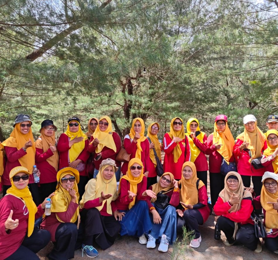 PCA Dekso Kalibawang Meriahkan Jalan Sehat Milad ke-113 Muhammadiyah PDM Kulonprogo