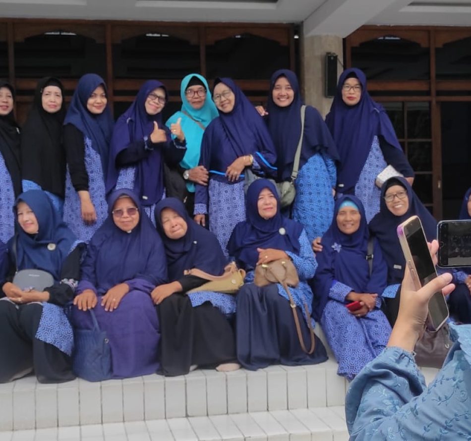 Alumni Umroh Alaziz Kulonprogo Bantu Korban Banjir Longsor Aceh Sumatera