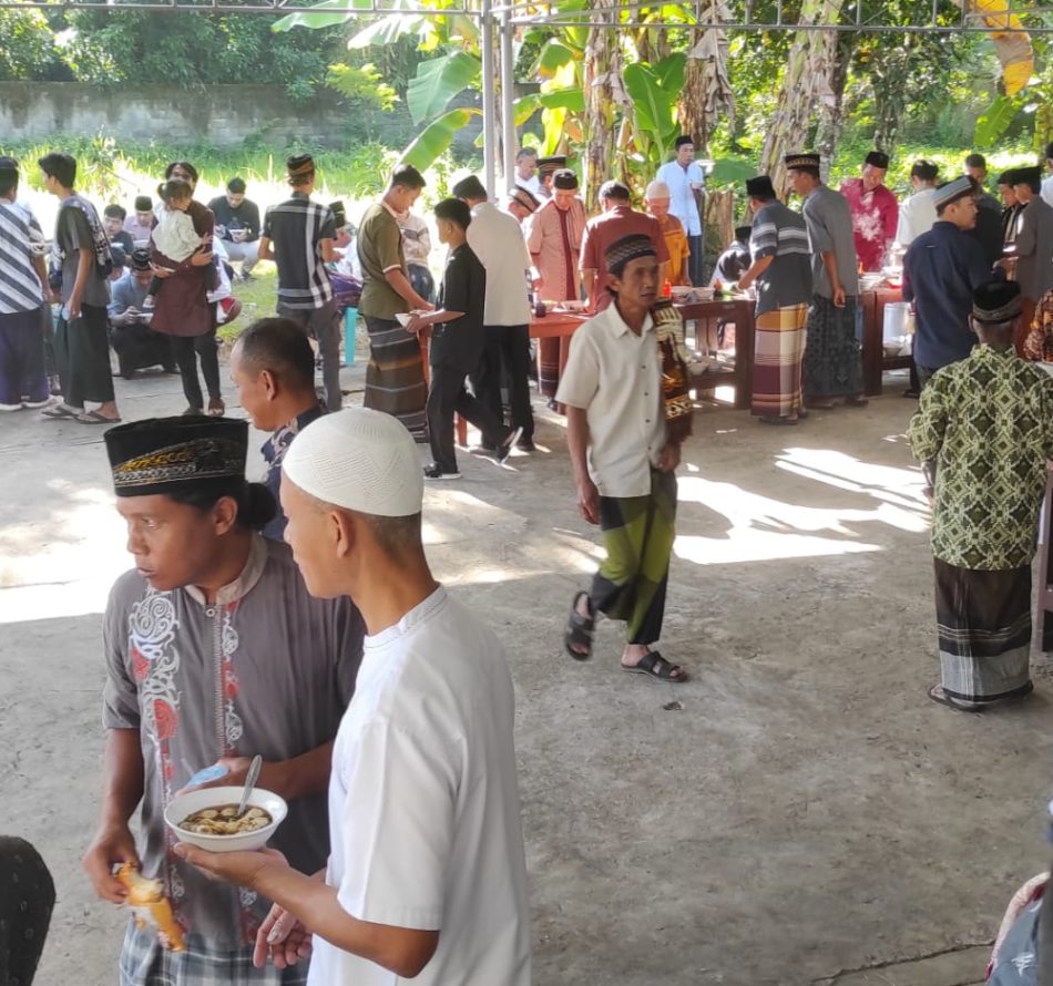 Syawalan Warga Ngipikrejo II di Masjid Baiturrahmah Berlangsung Meriah Penuh Kegembiraan