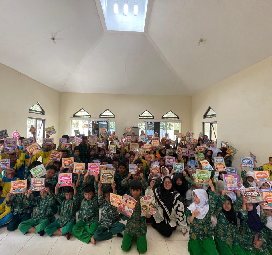 Ratusan Siswa di Kaliwiro Wonosobo Ikuti Program Literasi Growing With Stories