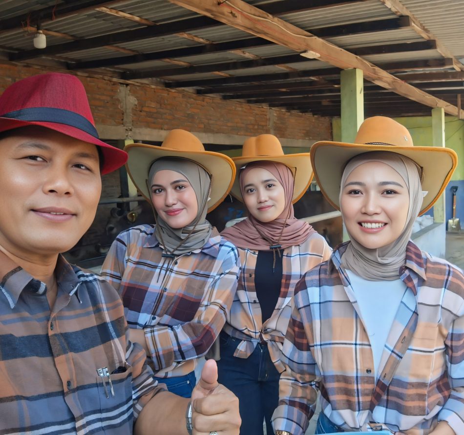Didampingi Tiga SPG, Calon Pembeli Hewan Kurban di Kulonprogo Leluasa Memilih Ternak Sapi