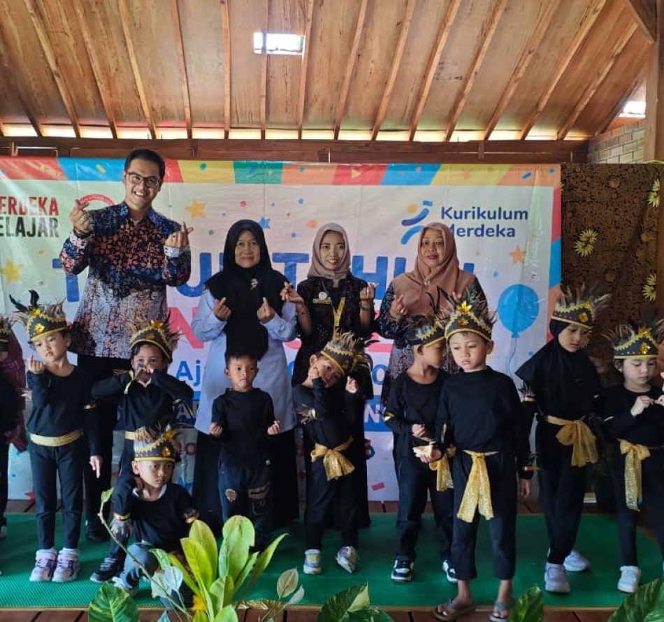 SPS Asparagus Kentungan Lepas Delapan Peserta Didik, Orang Tua Diajak Perkuat Pendampingan Anak di Usia Emas