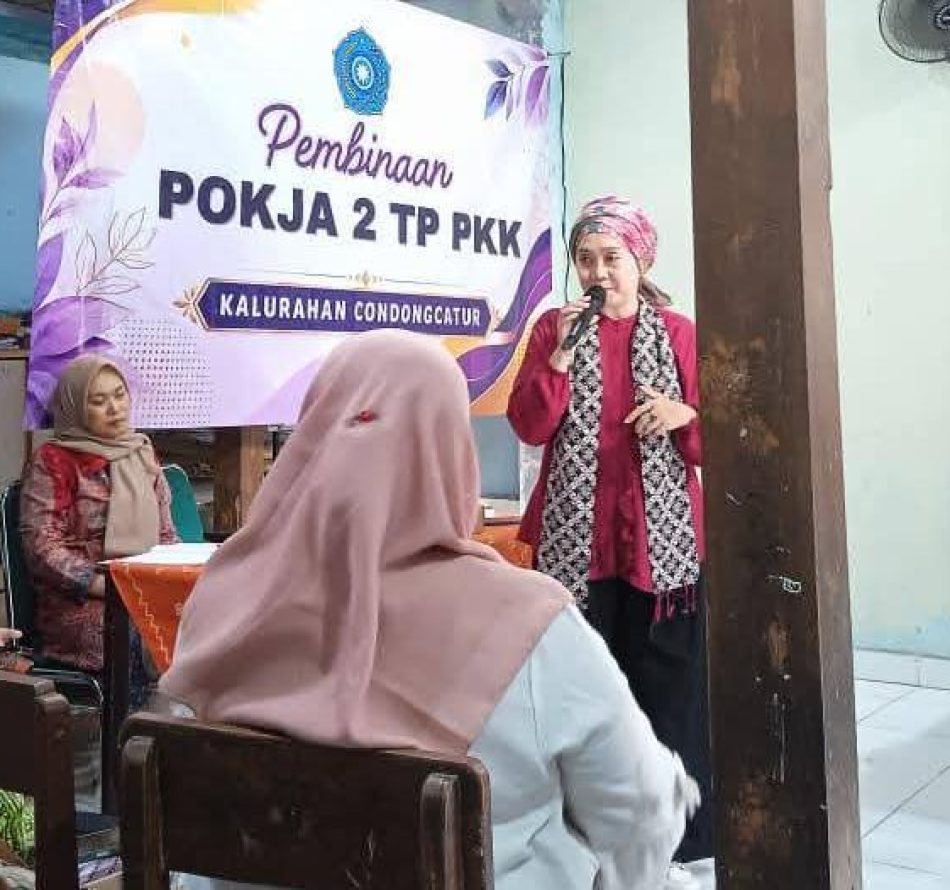 Pendongeng Bunda Cahaya: Membacakan Cerita Merangsang Imajinasi dan Kemampuan Berbahasa Anak