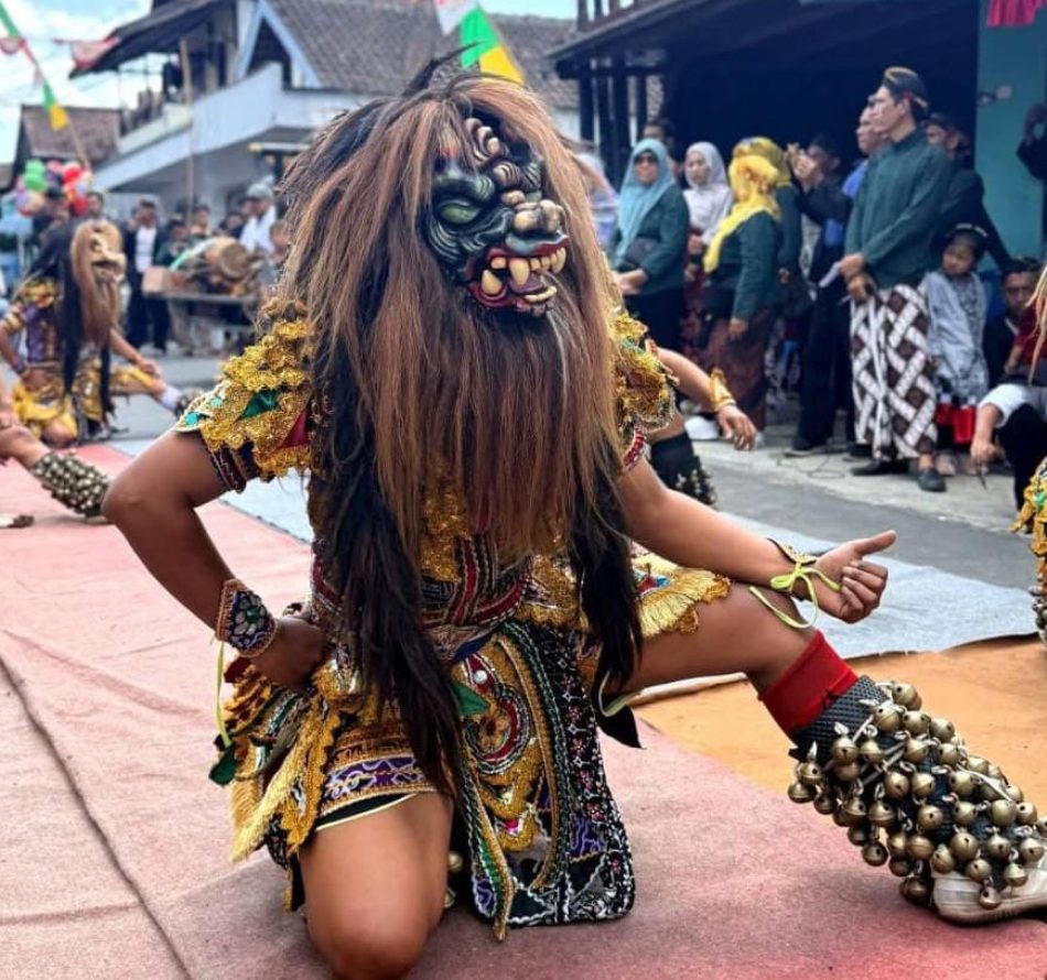 Kirab Budaya di Kaliwaru Dimeriahkan Berbagai Atraksi Seni