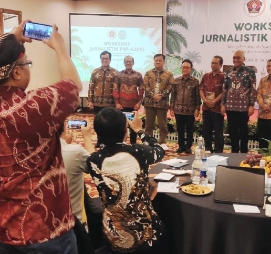 Industri Sawit Penopang Ekonomi Indonesia