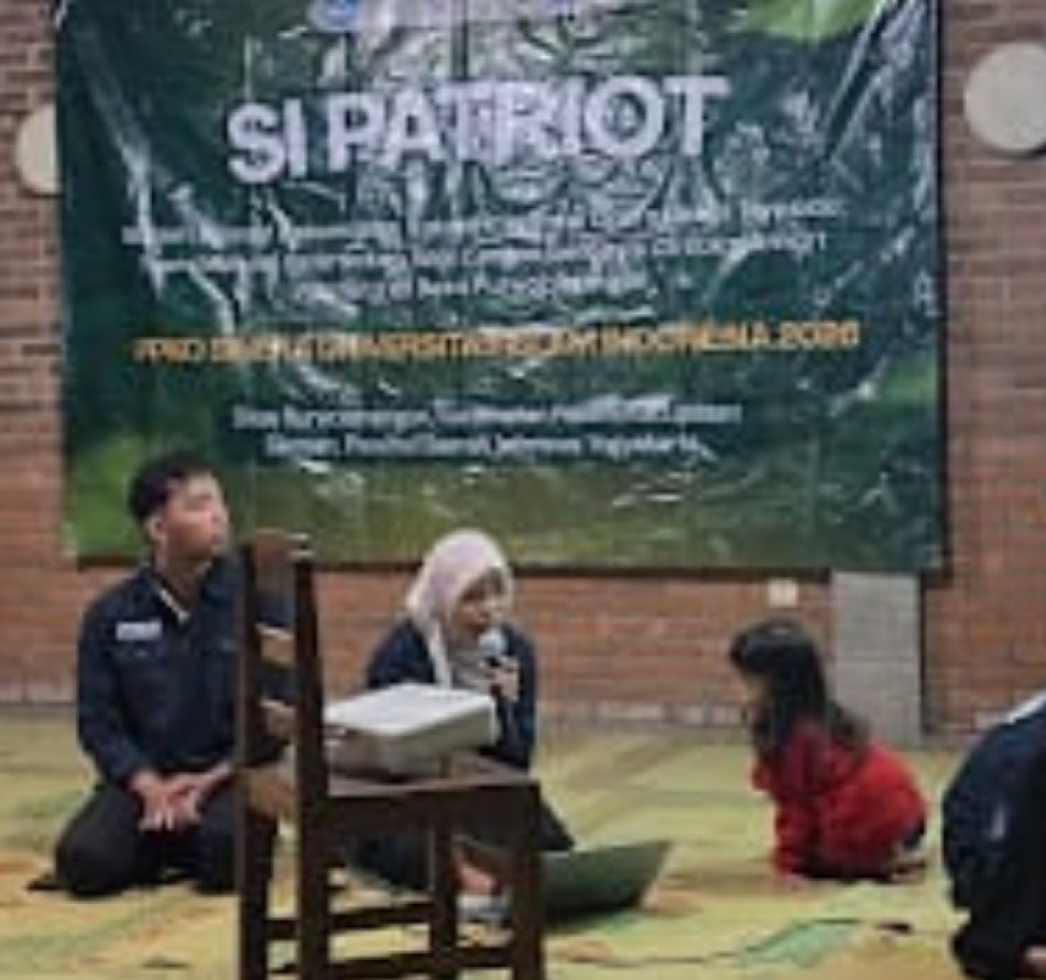 PPK Ormawa SINERA UII Satukan Data Keuangan, Limbah, dan Pakan Peternak Purwobinangun Lewat Platform Digital SI PATRIOT