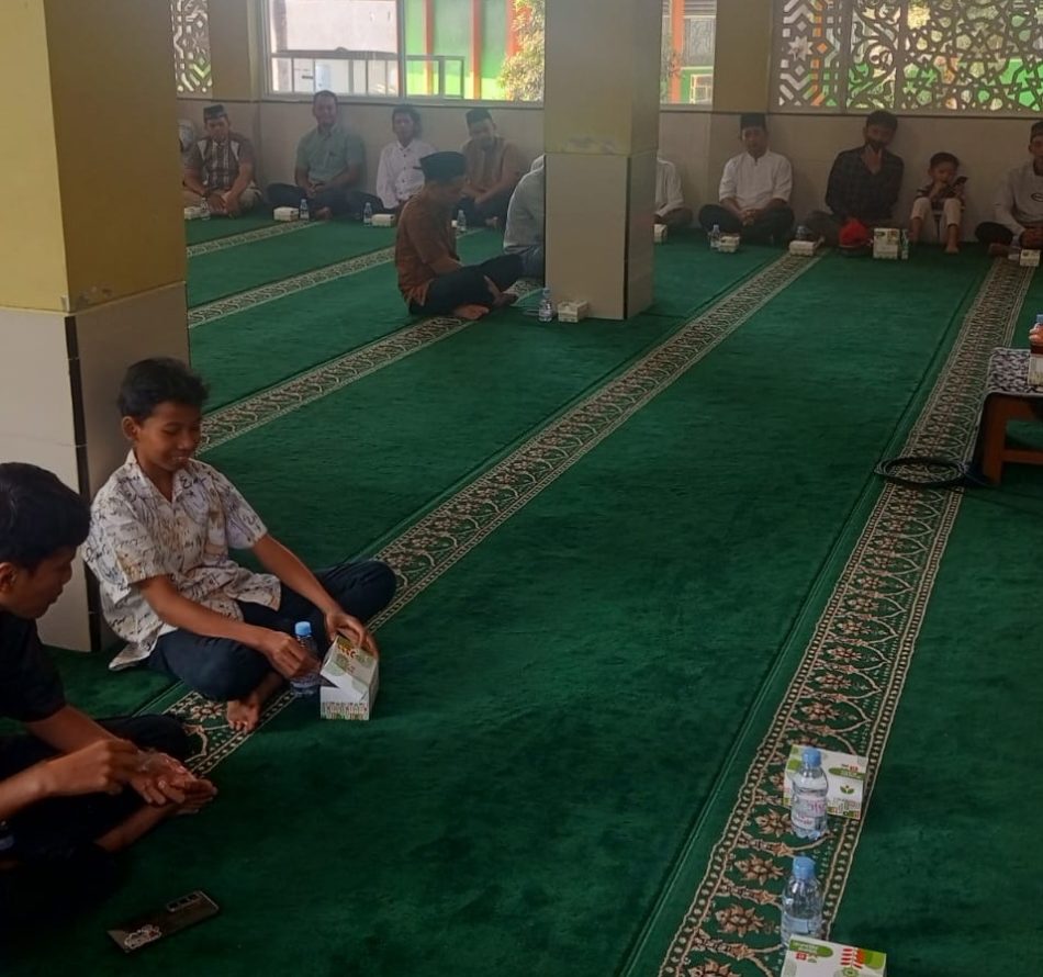 Siapkan Generasi Saleh dan Cerdas, Pengajian SMP Negeri 2 Kalasan Soroti Peran Orang Tua